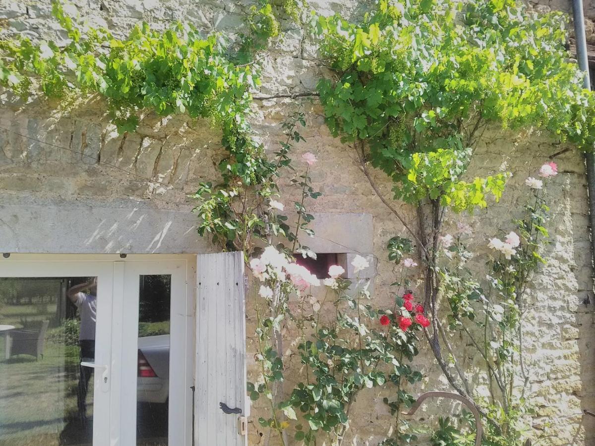 Gite Le Tilleul De La Fontaine Alluy المظهر الخارجي الصورة